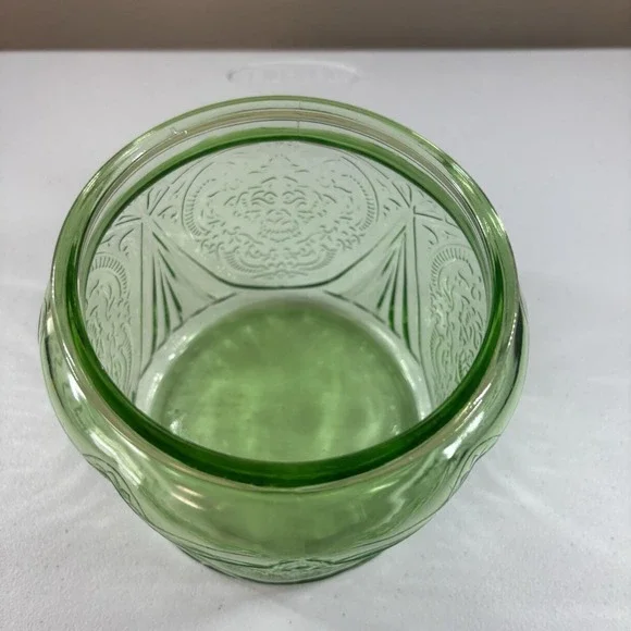 Hazel Atlas Uranium Glass 'Royal Lace' Cookie Jar No Lid Depression Glass Glows - Picture 4 of 8
